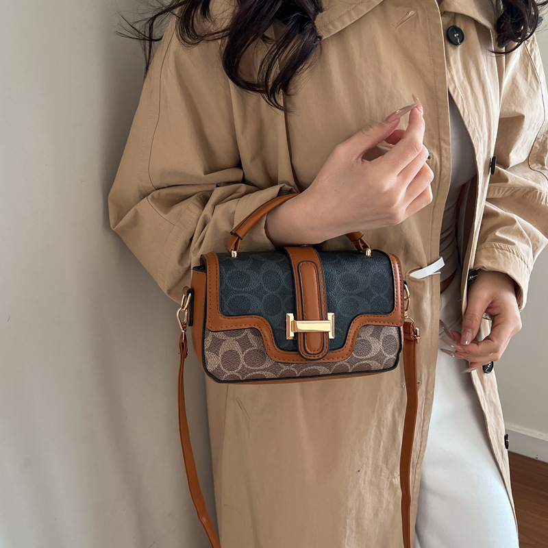 Tas Selempang Model Pelana den - Interior Design High End ulasan dan harga
